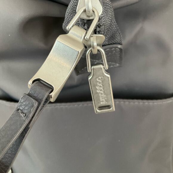 Baggallini Soho Unisex Laptop Gray Backpack - Picture 8 of 11